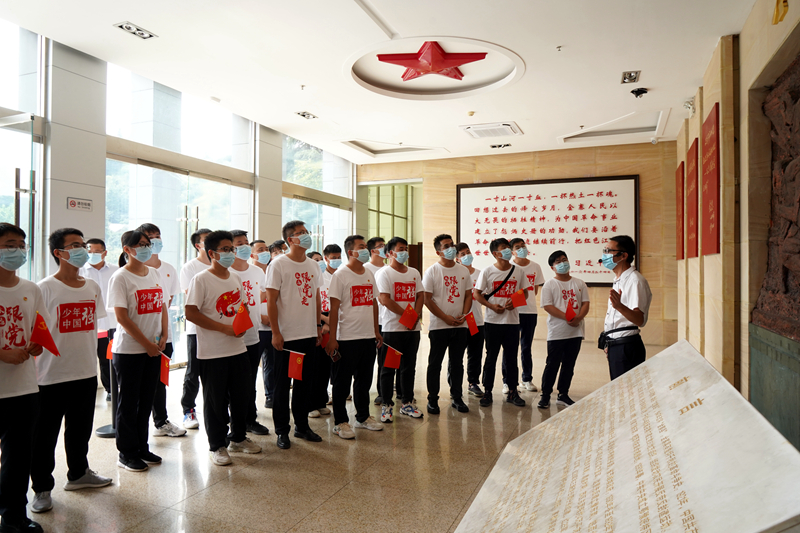 公司團委開展“喜迎二十大、永遠跟黨走、奮進新征程”主題團日活動7