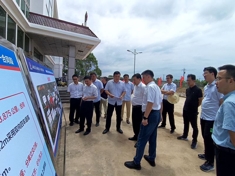 省鐵投公司副總經(jīng)理、蕪銅公路公司、皖江公司董事長劉允超一行到銅商高速項目調(diào)研指導工作1