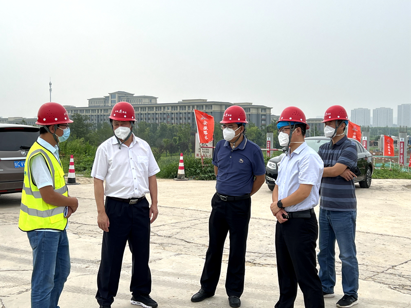蚌埠市委常委、市委秘書長(zhǎng)、懷遠(yuǎn)縣委書記王慶武到G206-03標(biāo)項(xiàng)目調(diào)研指導(dǎo)工作